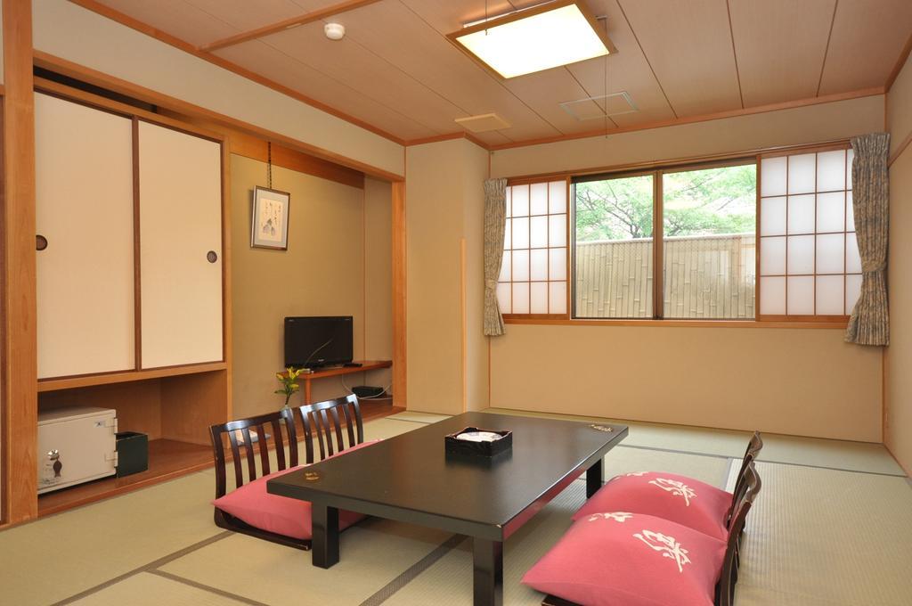 קיוטו Gion Ryokan Karaku מראה חיצוני תמונה